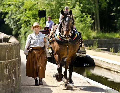 Sue Day and Horseboat Maria arrive for the last Festival in 2015
