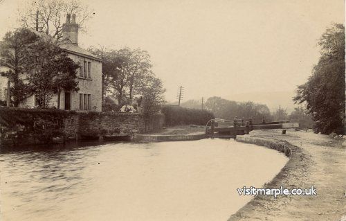 Glen Cottage at Lock 6, demolished in the 1960s.