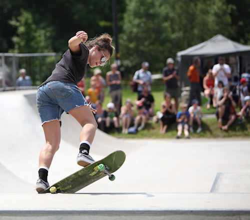 Team Extreme Girls at Marple Skatepark