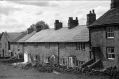 08-08a_cottages_to_west_of_South_View_Mellor_now_3-11(odd)_Moorend_Rd_1981.jpg