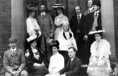 Carver-Barlow family outside Hollins House